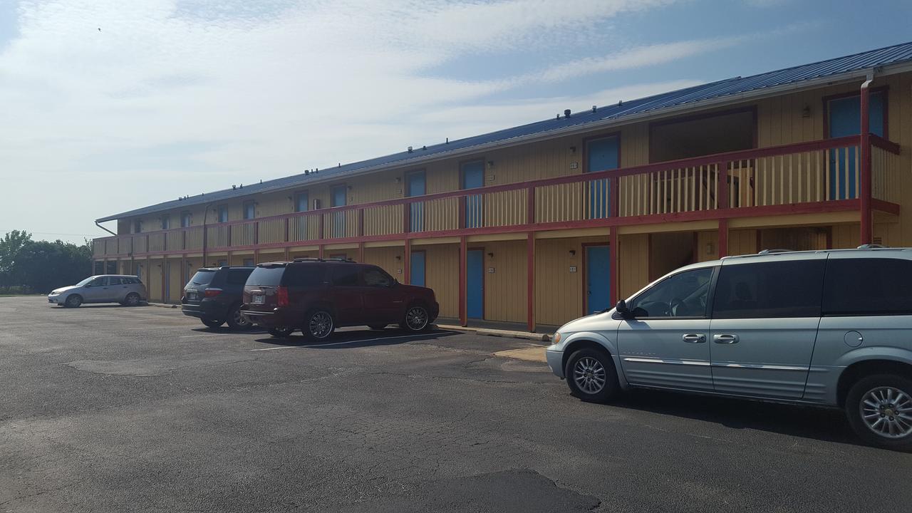 Rodeway Inn At Somers Cove Marina Крисфілд Екстер'єр фото